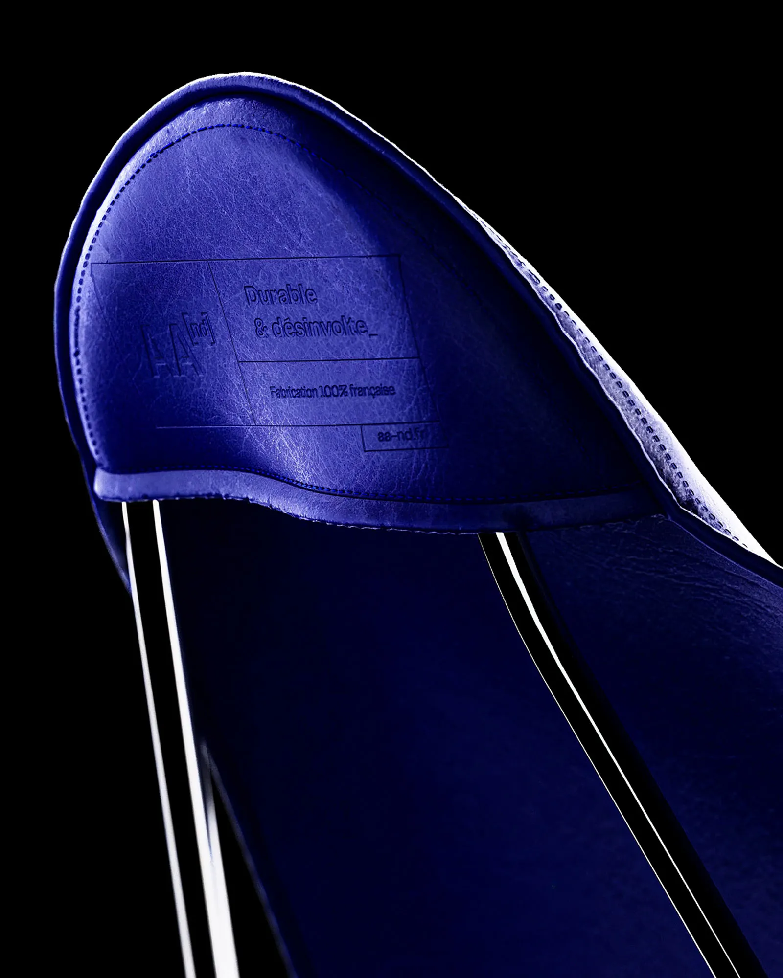 Curved metal, craftsmanship made in France